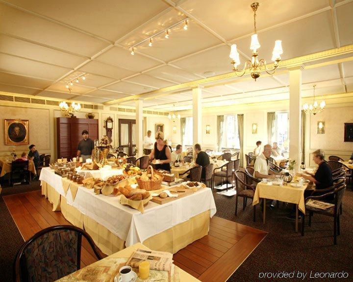 Helnan Phonix Hotel Aalborg Restaurant photo